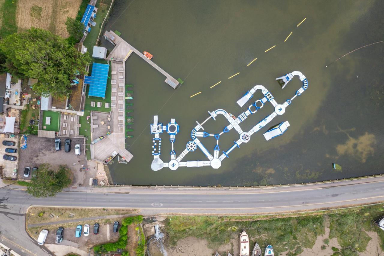 Saint Osyth Mill Dam Lake House מראה חיצוני תמונה